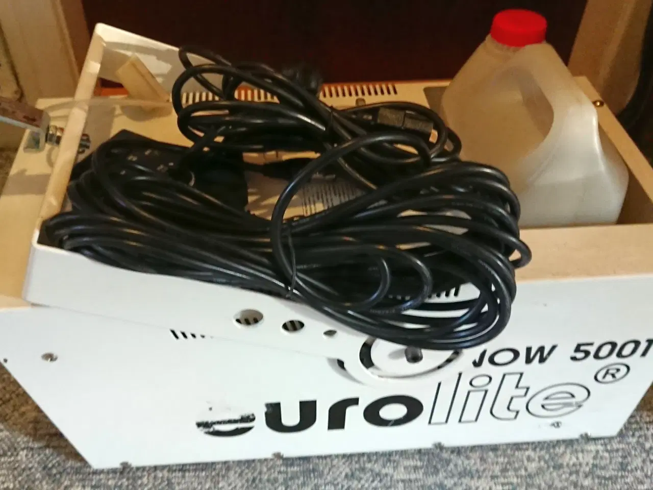 Billede 10 - Udlejes - SNEMASKINE, EuroLite SNOW 5001 - 1000W.