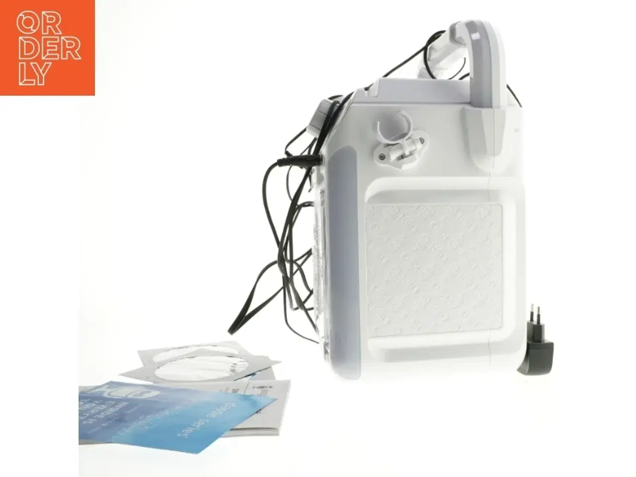 Billede 1 - Karaokemaskine med mikrofon (str. 19x23x36 cm)