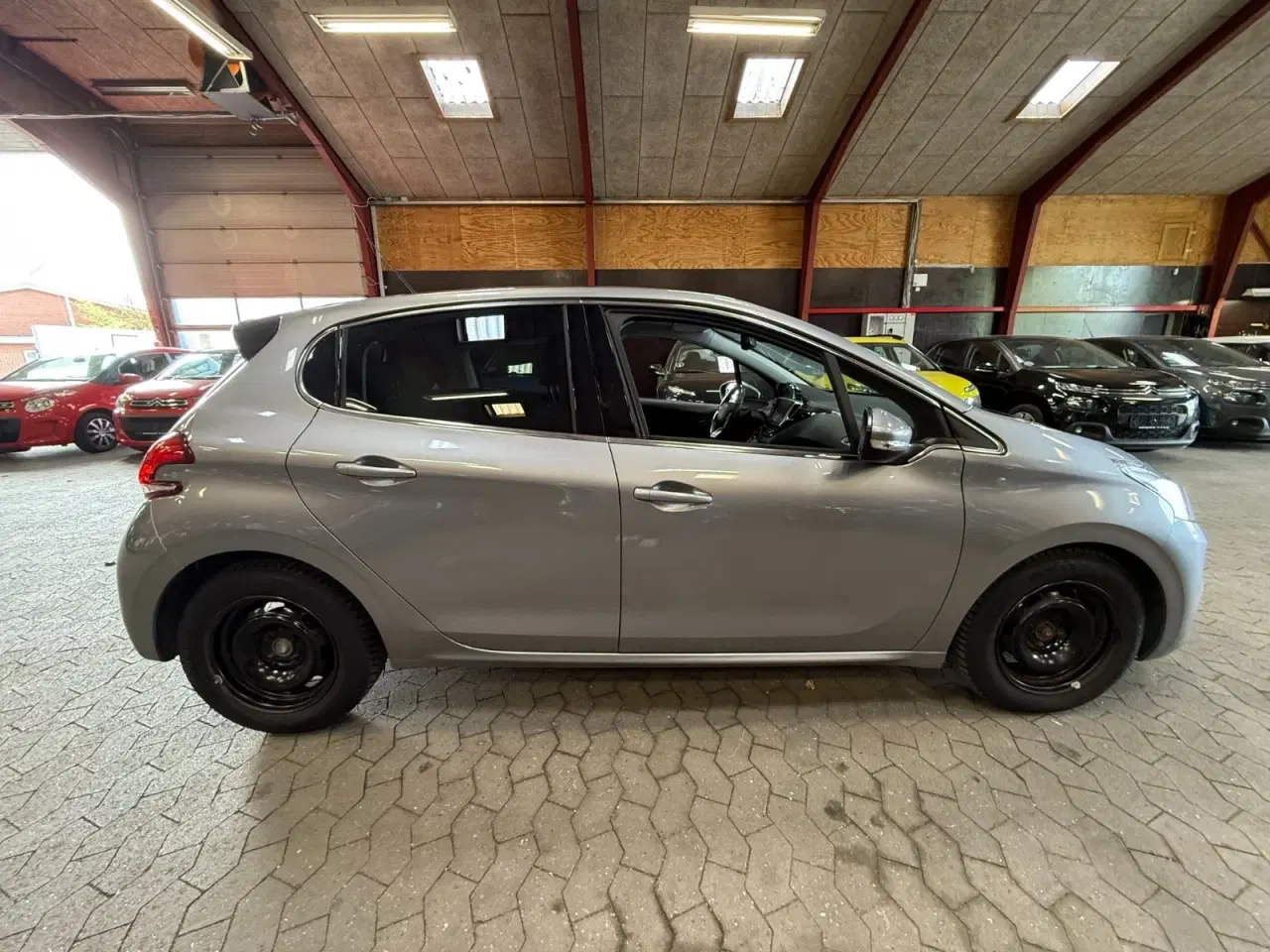 Billede 4 - Peugeot 208 1,5 BlueHDi 100 Allure Sky