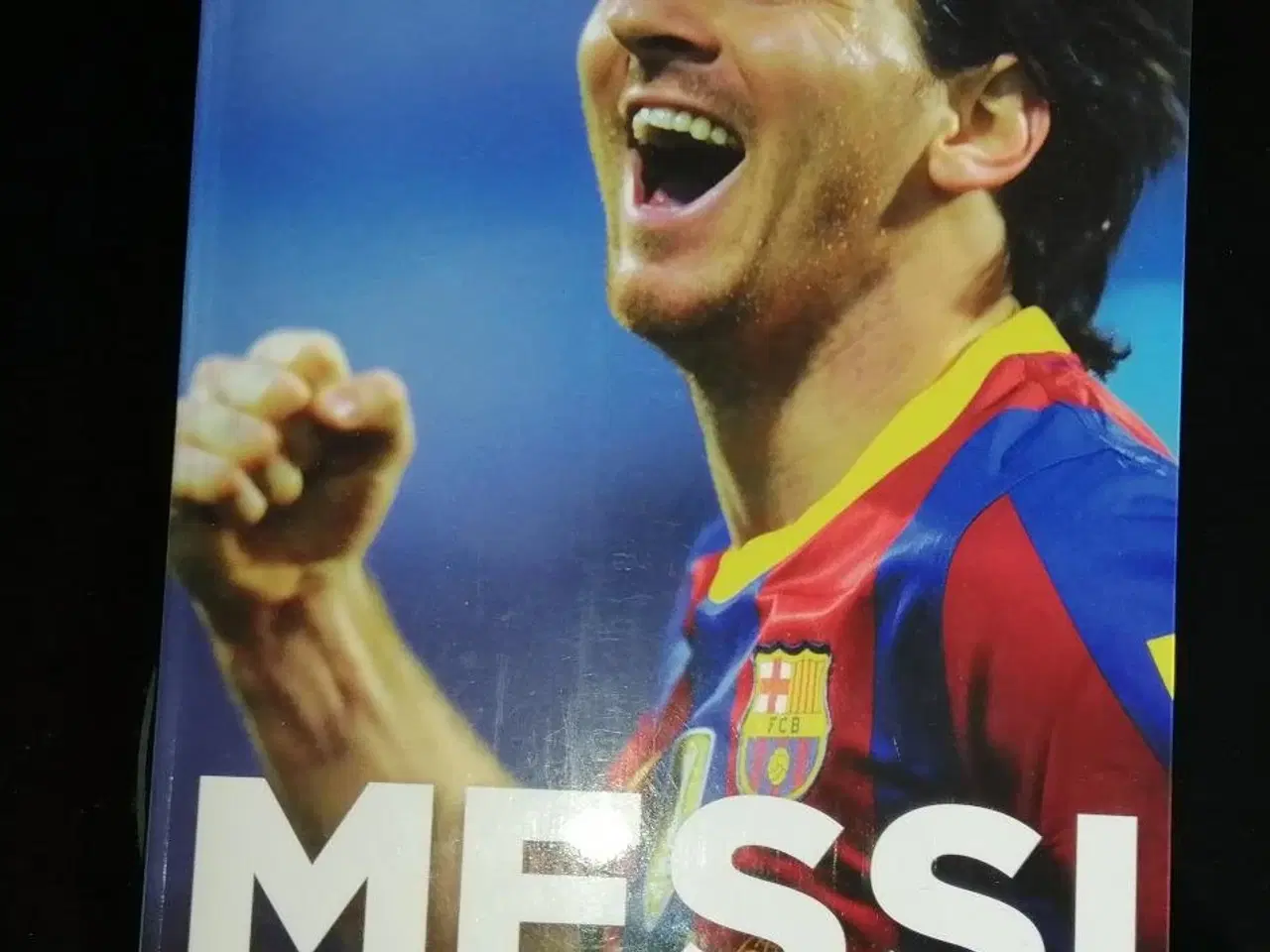 Billede 4 - FC BARCELONA TOILET TASKE OG MESSI BOG
