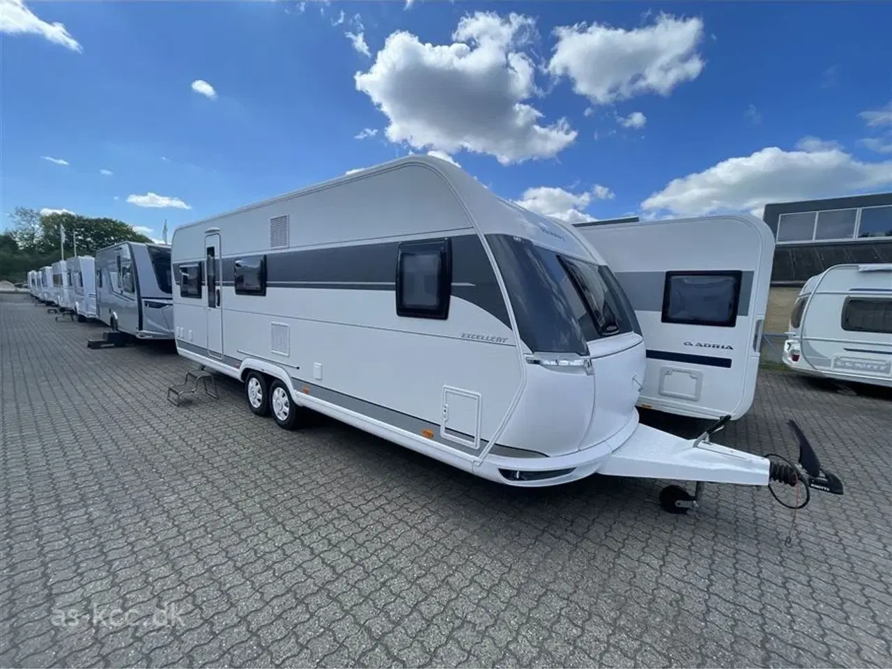 Billede 11 - 2022 - Hobby Excellent 650 UMFe   Hobby Excellent 650 UMFE årg. 2022 5 sovepladser, 10 siddepladser Isabella Commodore 3 m fortelt med Mega stel