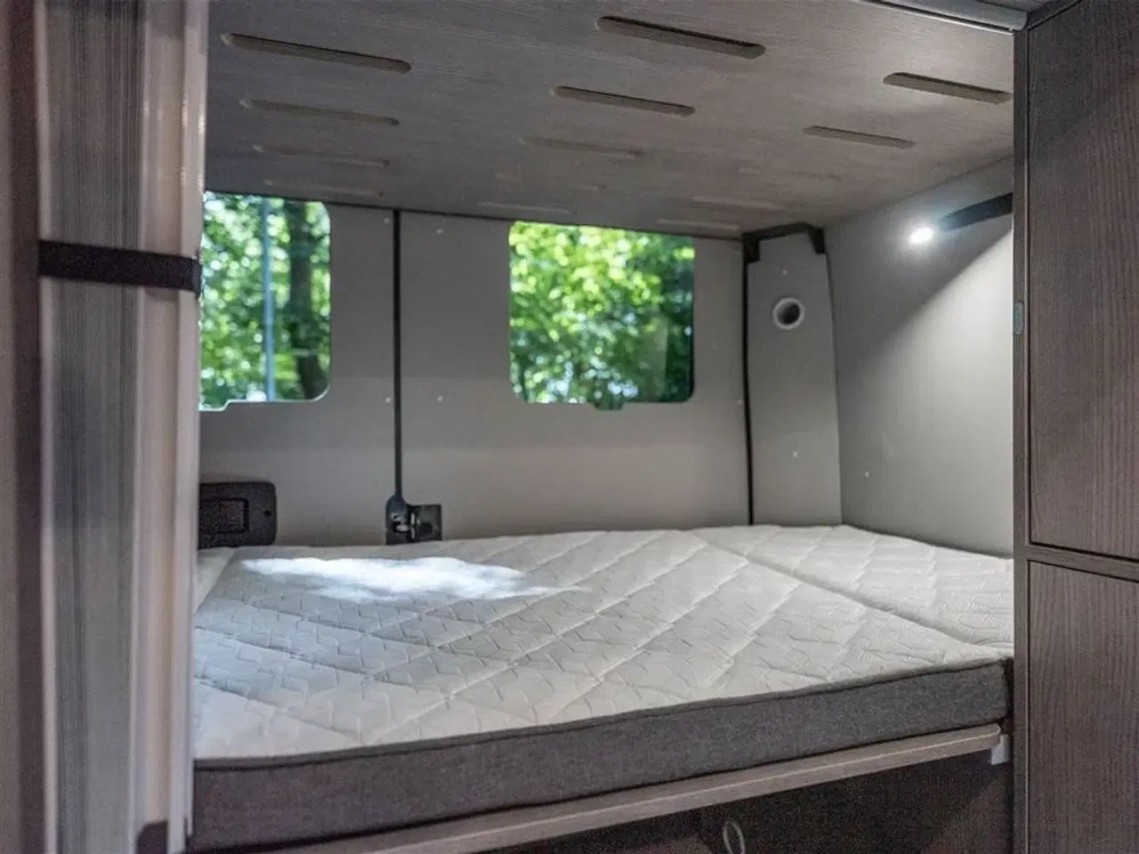 Billede 14 - 2023 - FURGOK XPACE 600 FAMILY North   Van med plads til 5 personer!