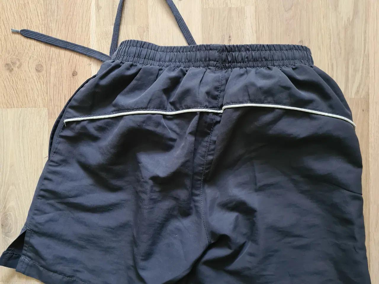 Billede 4 - Shorts str 110/116