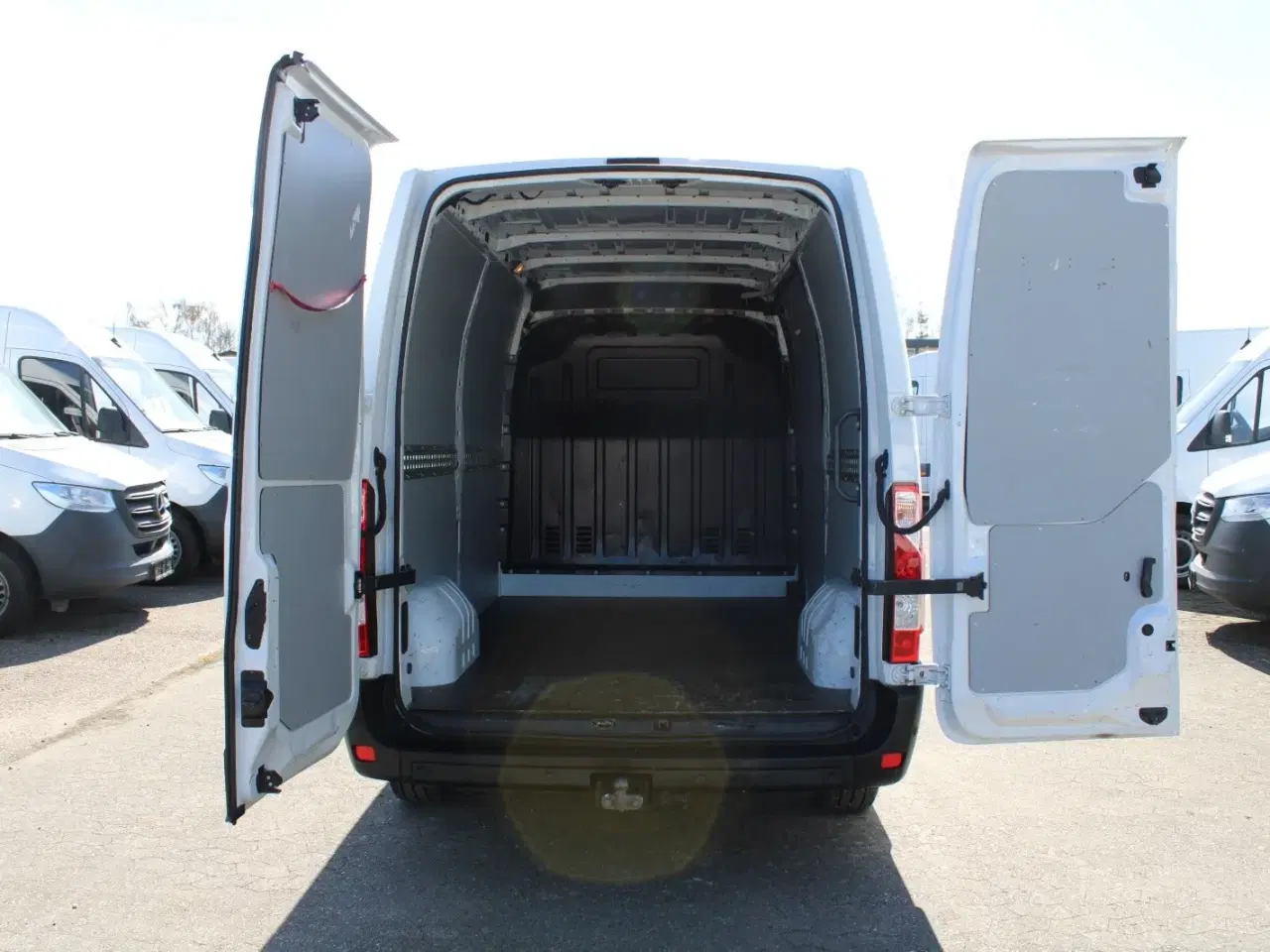 Billede 10 - Renault Master IV T33 2,3 dCi 135 L2H2 Kassevogn