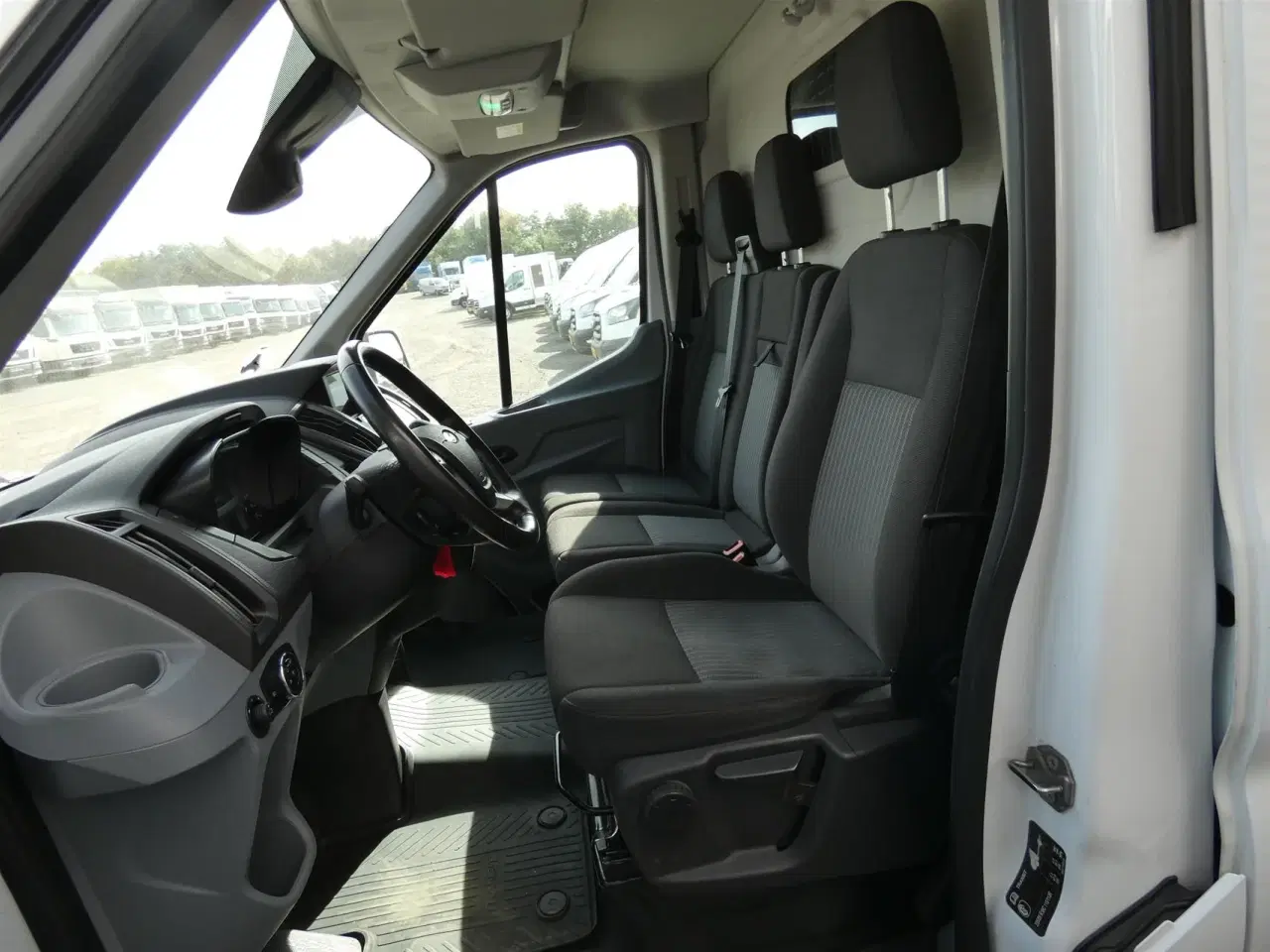 Billede 8 - Ford Transit 350 L3H2 2,0 TDCi Trend *TO SKYDEDØRE* 130HK Van Aut.