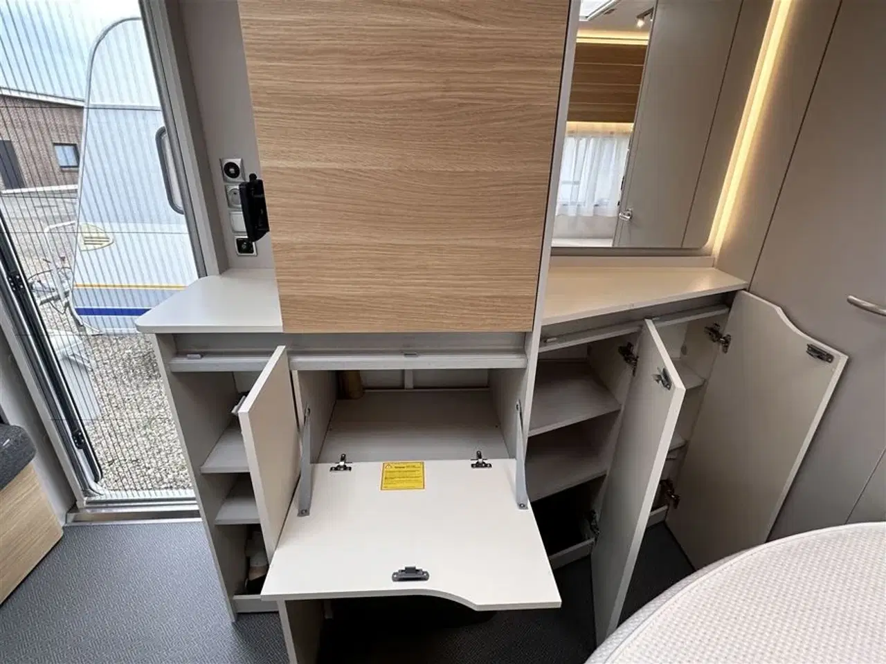 Billede 8 - 2021 - Adria Adora 472 UP   Med fuld automatisk mover og Dometic Ace Air Pro 400 lufttelt.