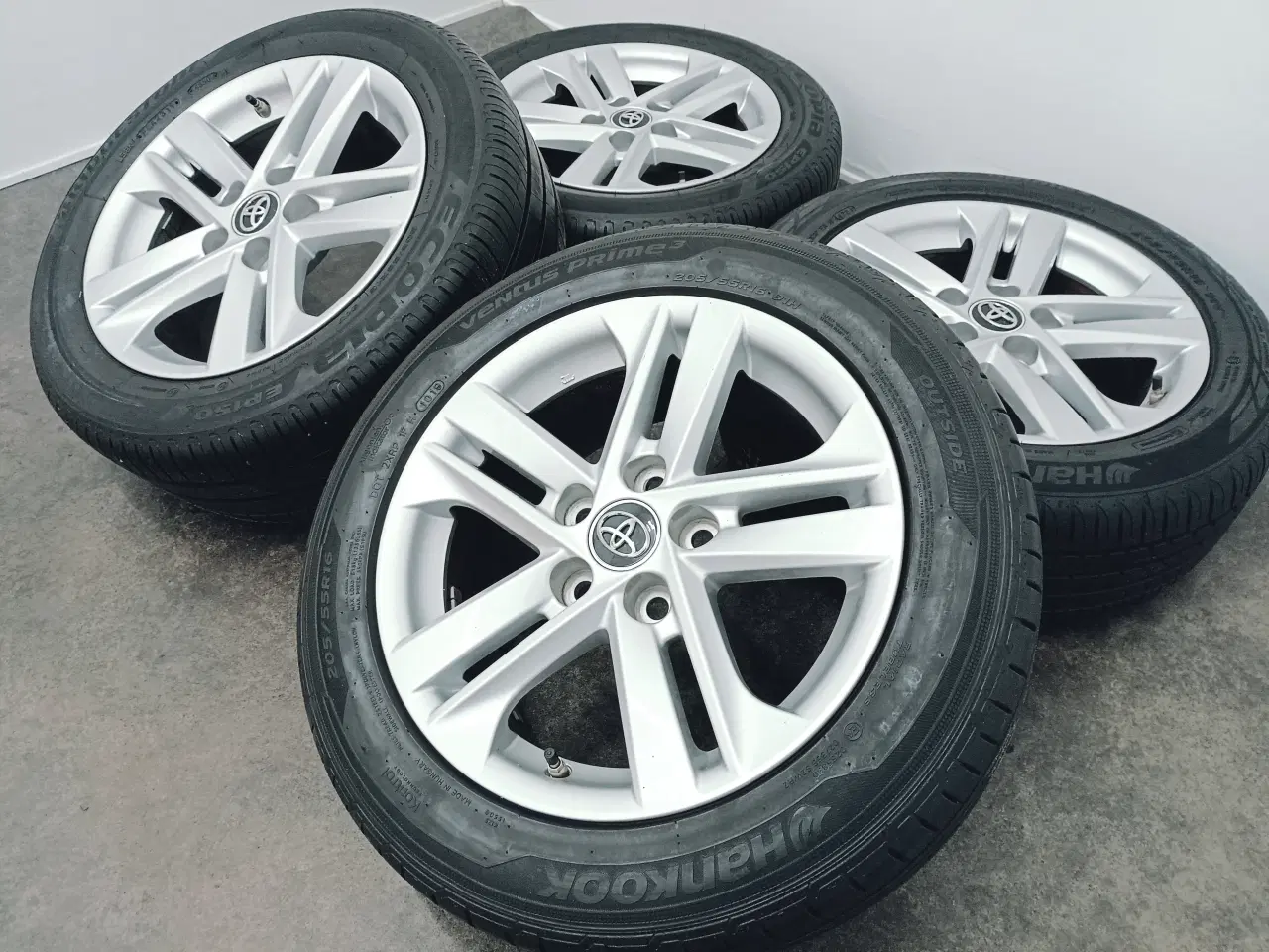 Billede 2 - 5x114,3 16" ET40 nav 60,1ø TOYOTA sommersæt DEMO
