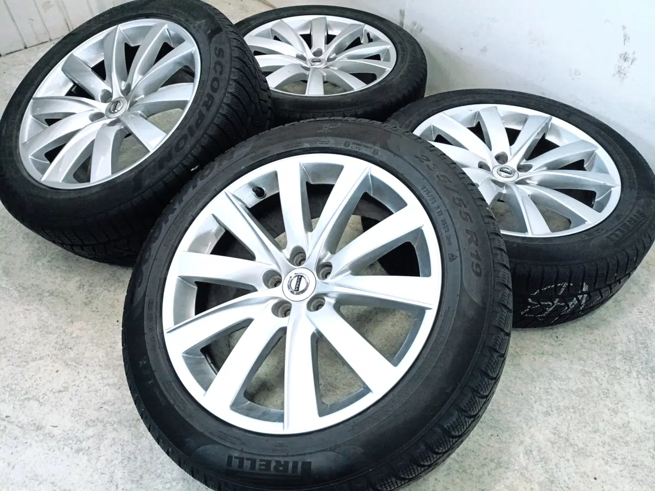Billede 2 - 5x108 19" ET42,5 nav 63,4ø VOLVO XC vintersæt