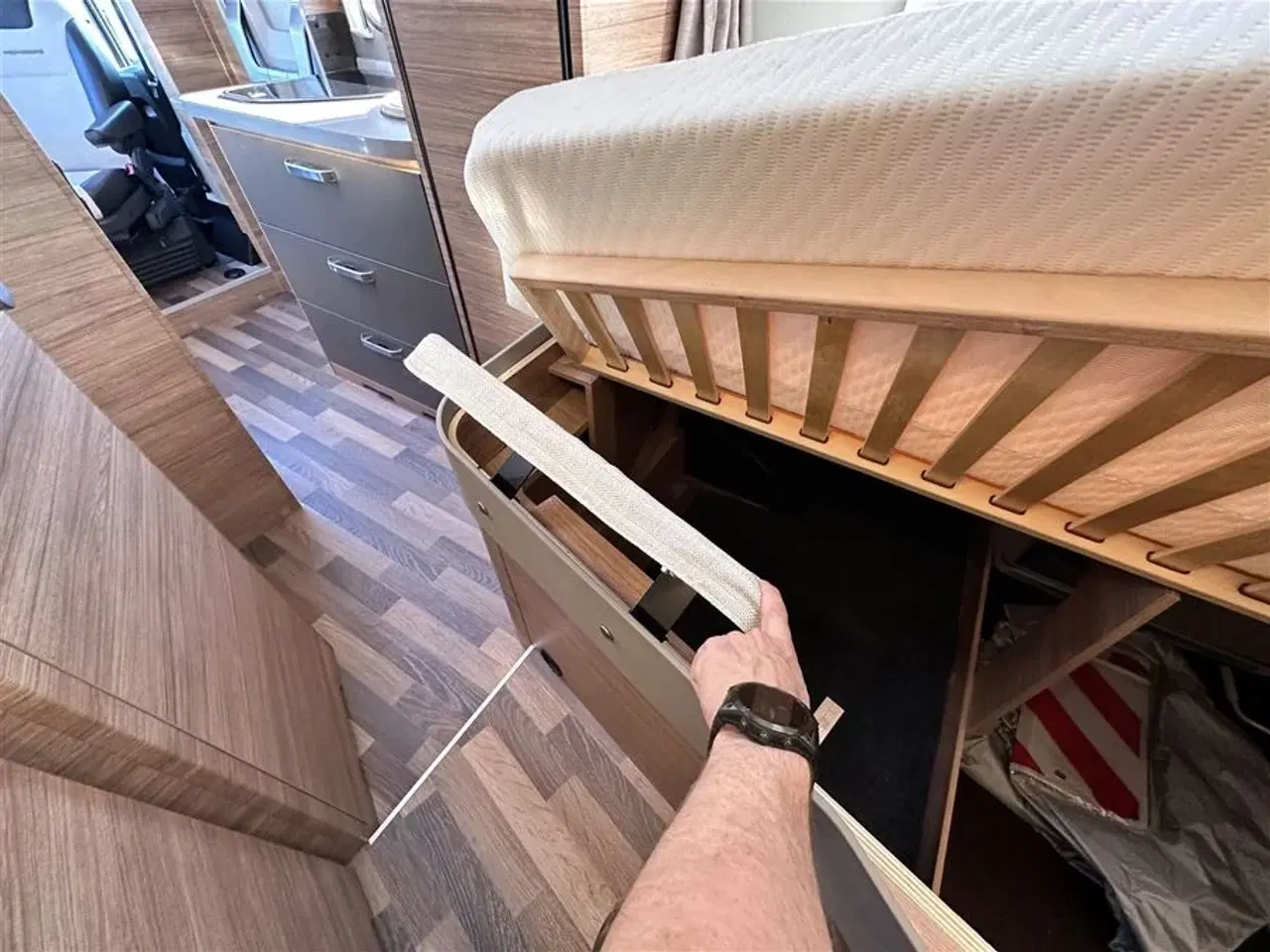Billede 15 - 2021 - Weinsberg CaraCompact 600 MF "Pepper Edition"   Kompakt autocamper med Automat gear