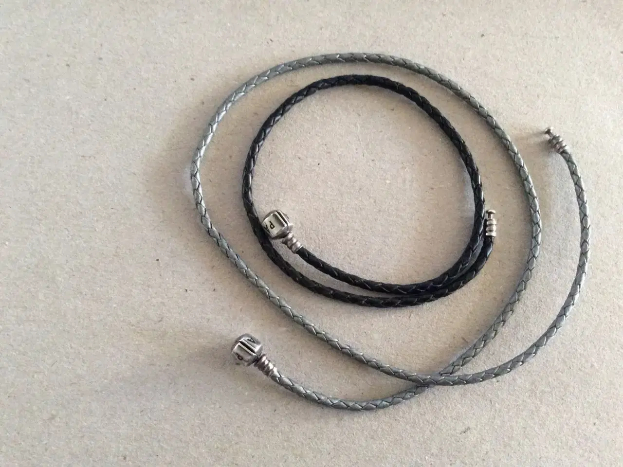 Billede 2 - Pandora flettede armbånd
