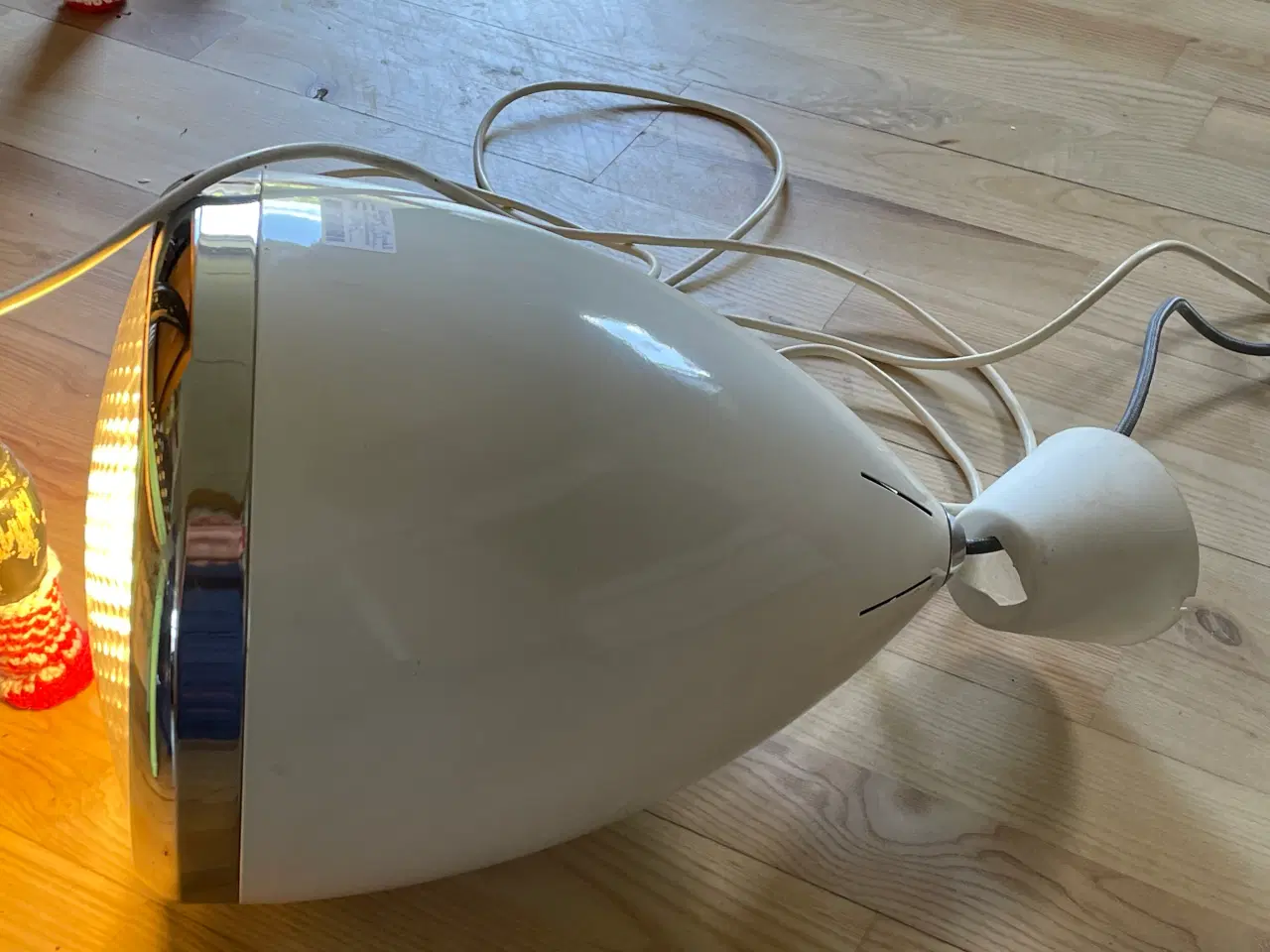 Billede 1 - Retro Lampe creme og crome