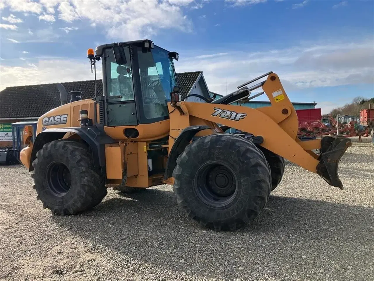 Billede 2 - Case 721 F enejers velholdt!