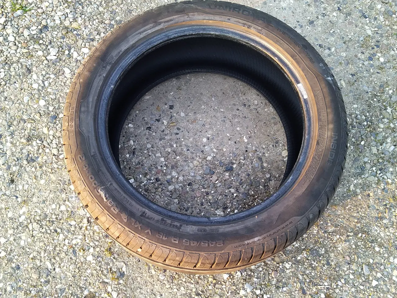 Billede 2 - Sommerdæk Uniroyal 245/45 R 18 100 Y