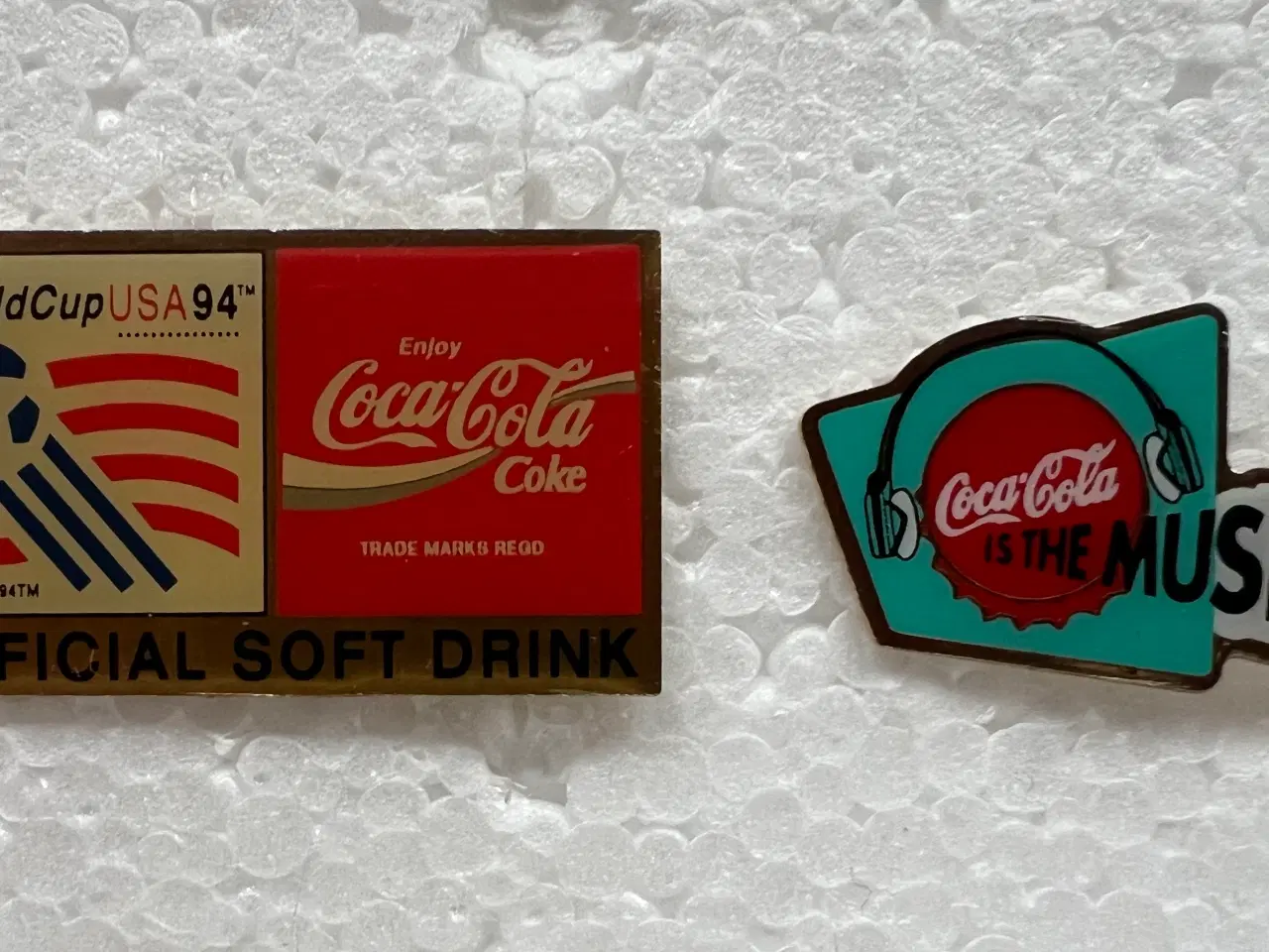 Billede 1 - Pins m/CocaCola reklame