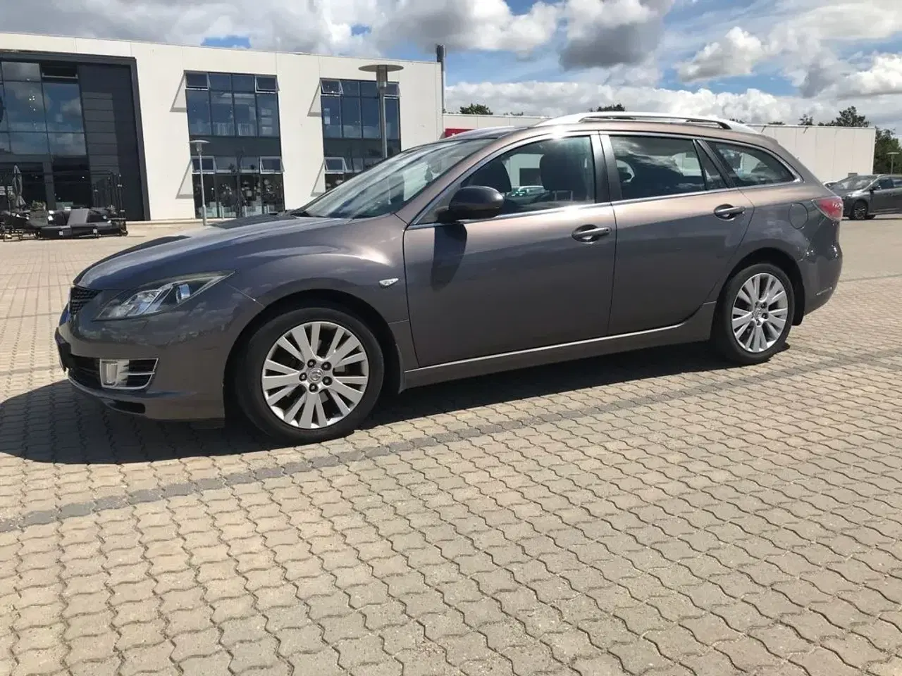 Billede 15 - Mazda 2.0 DE St. Car,  Første Ejer