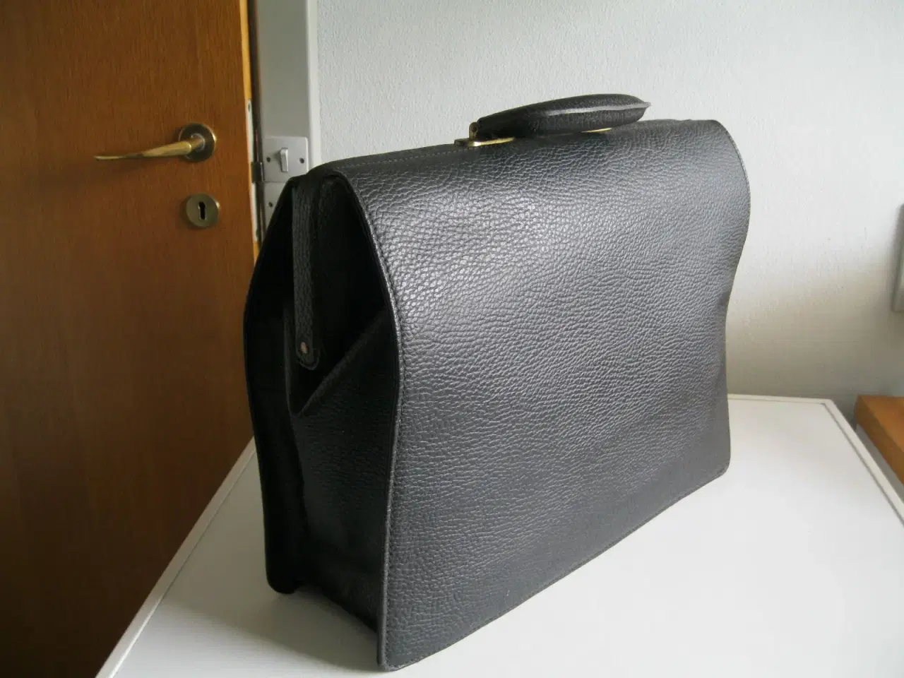 Billede 2 - Læder skole/attache/arbejdstaske VINTAGE