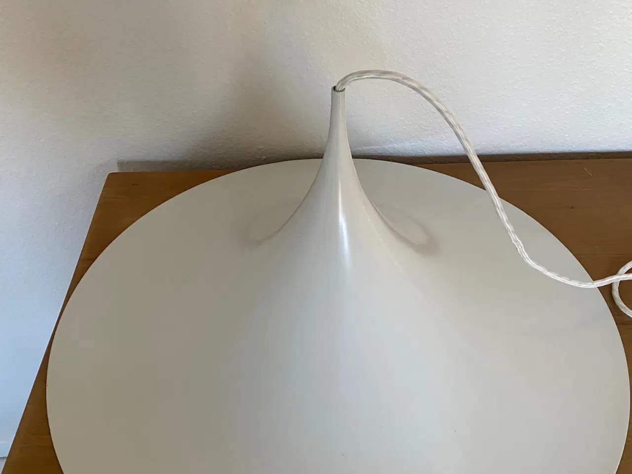 Billede 1 - Trompetlampe - RETRO
