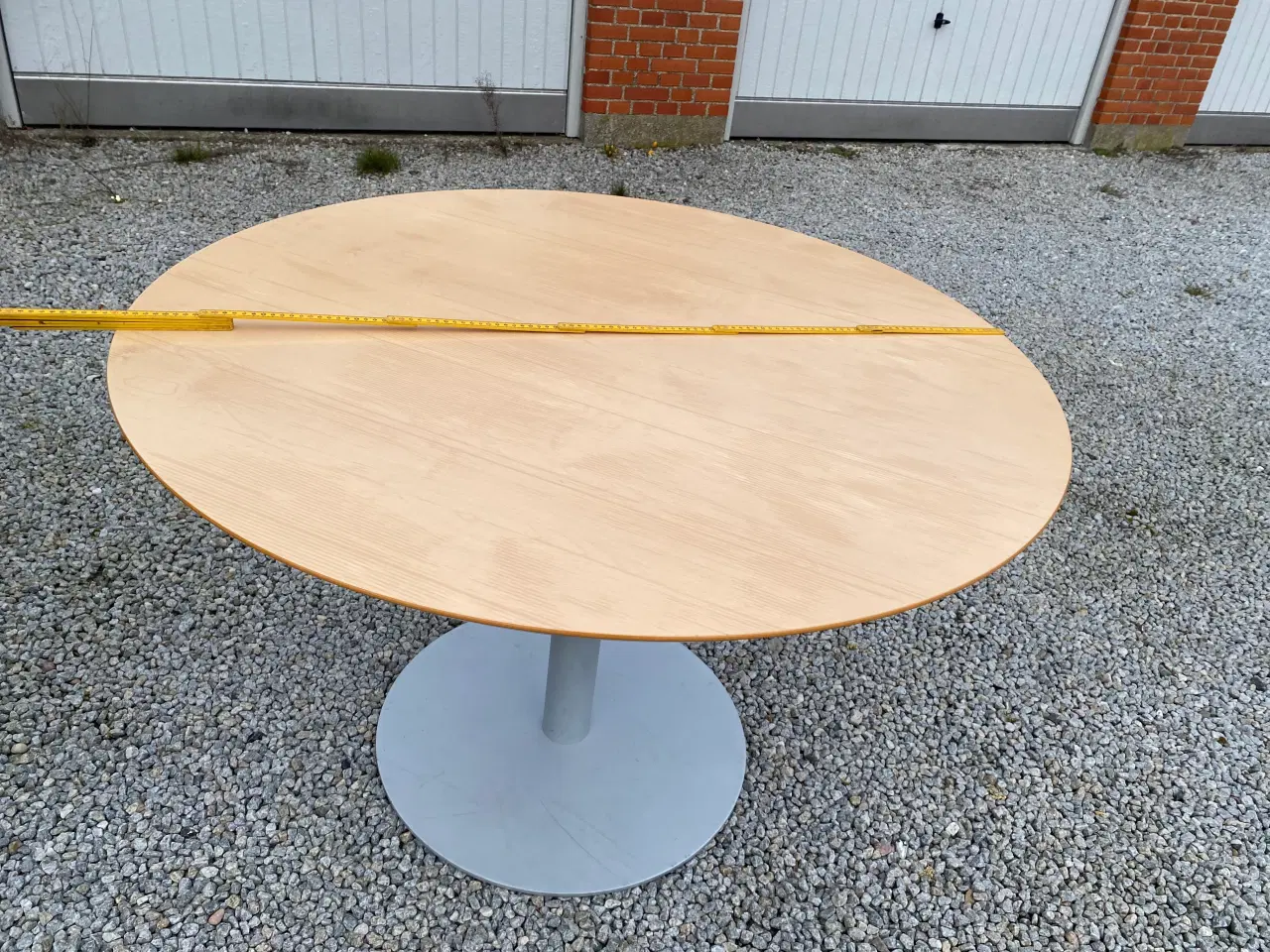 Billede 2 - Rund bord med stabil fod