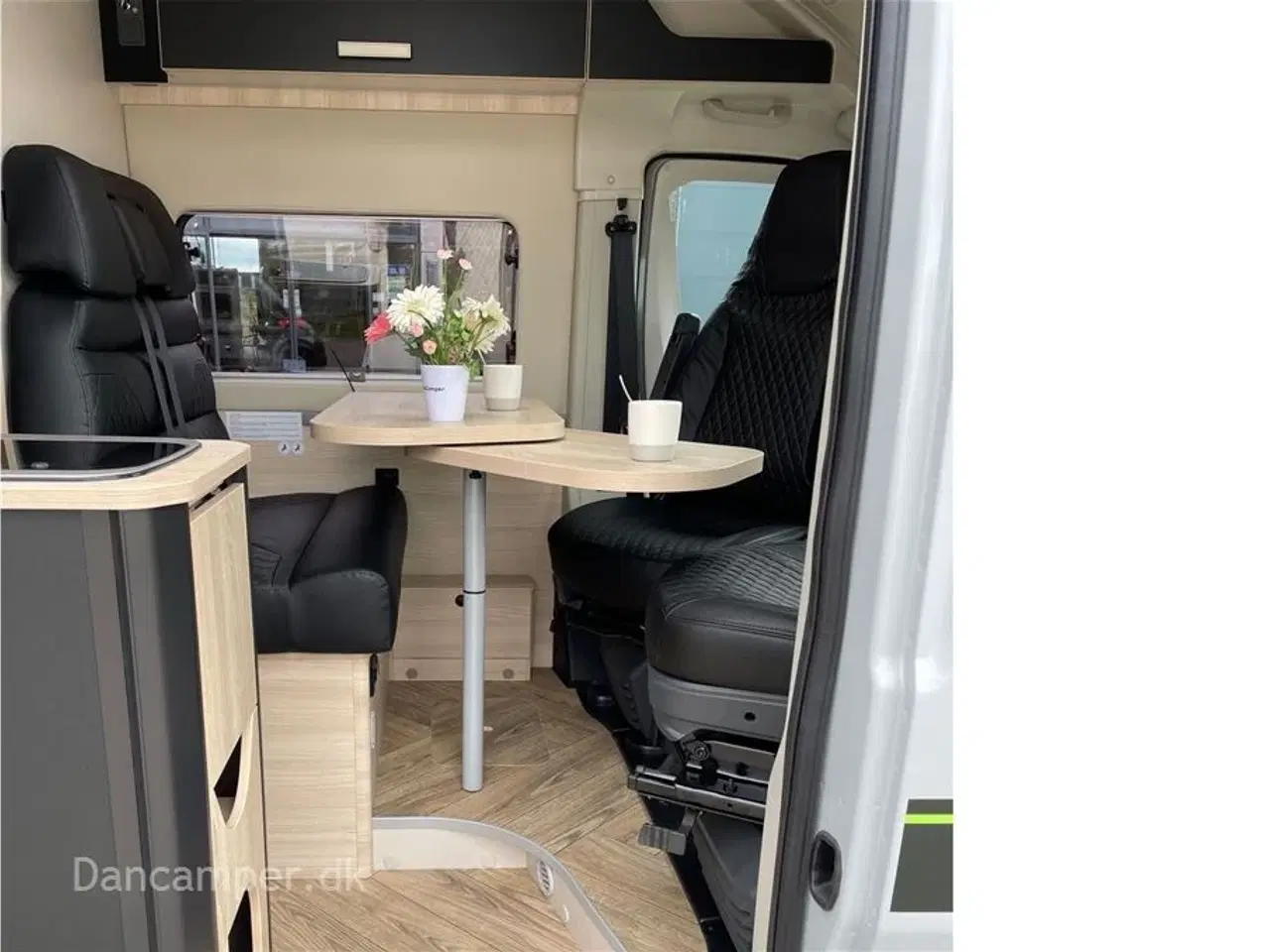 Billede 20 - 2024 - Chausson V697 Sport Line   Super flotte Sport Line, 140 HK, 9-trins automatgear, tilbehørs-, connect-, safety- og artic pakke.