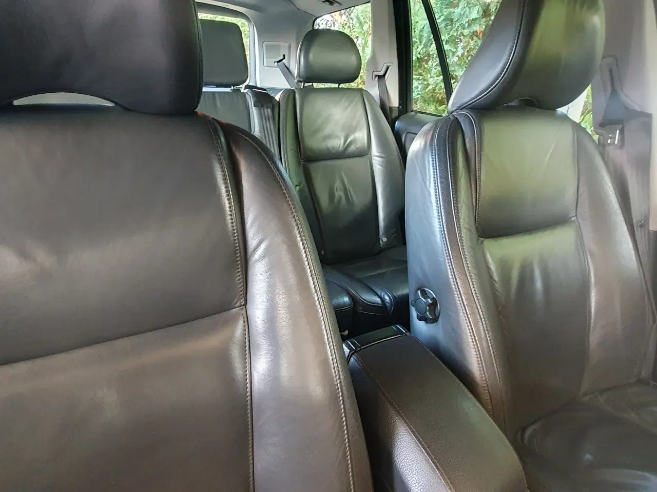 Billede 9 - Volvo XC90 2,5 D5 aut. 7-pers. Sort m. sort læder 