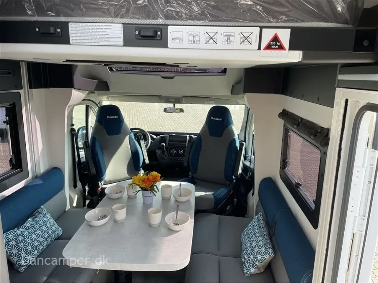 Billede 12 - 2024 - Chausson X650 Exclusive line   Camper med stor Lounge og siddegruppe, 9-trins automatgear, sænkeseng, stor garage, specialfælge, Artic, Connect- og X-tilbehørspakke ,