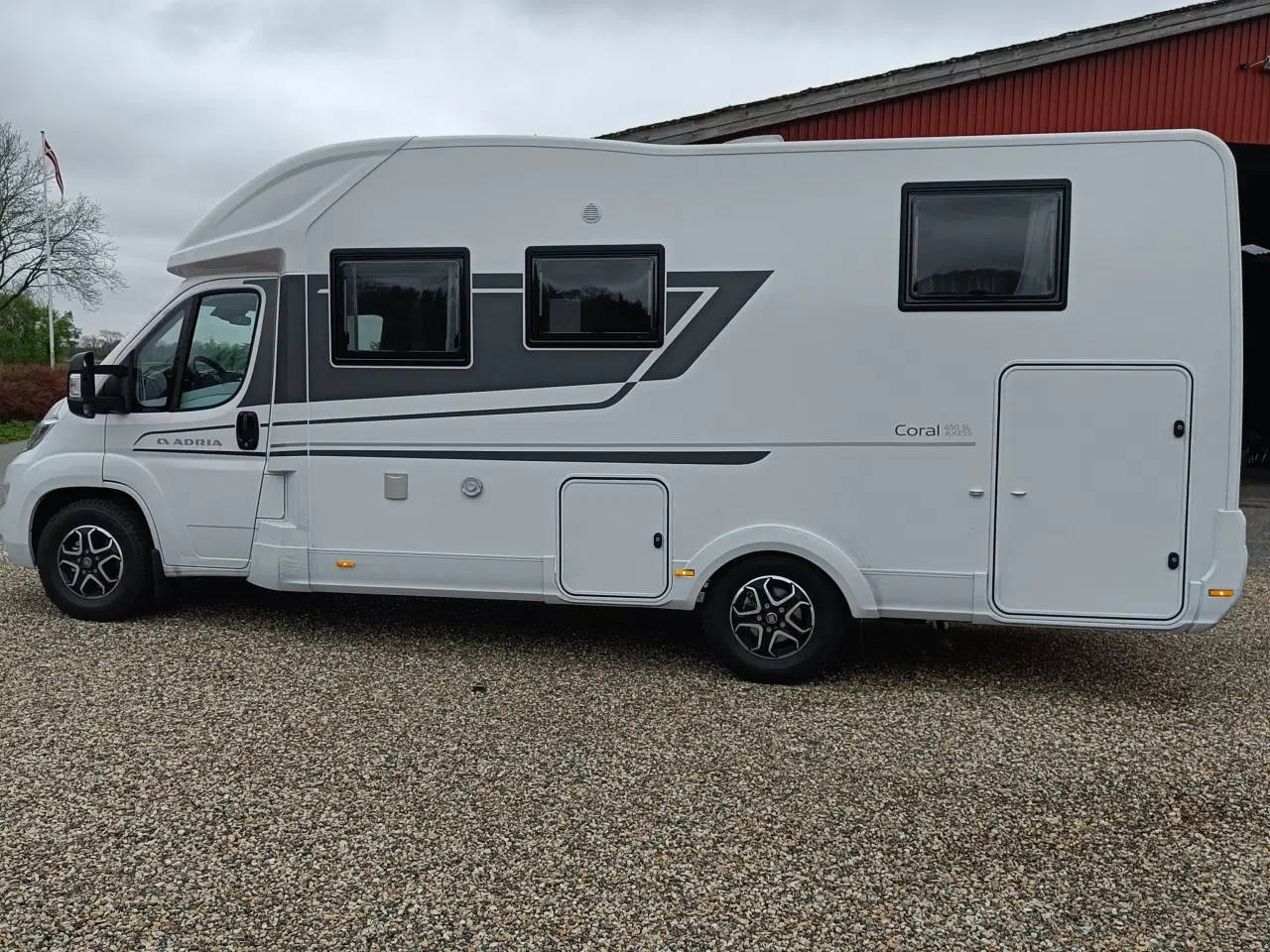 Billede 4 - Adria Coral 650 SL  Autocamper