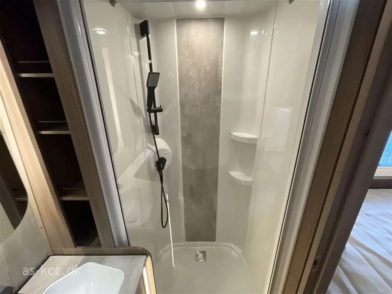 Billede 10 - 2025 - Kabe Safir 600 TDL KS