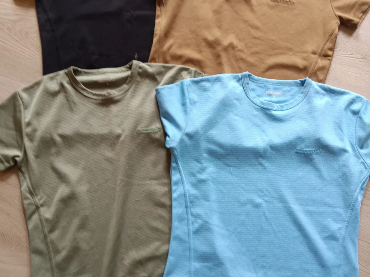 Billede 1 - Maddox tshirt str small