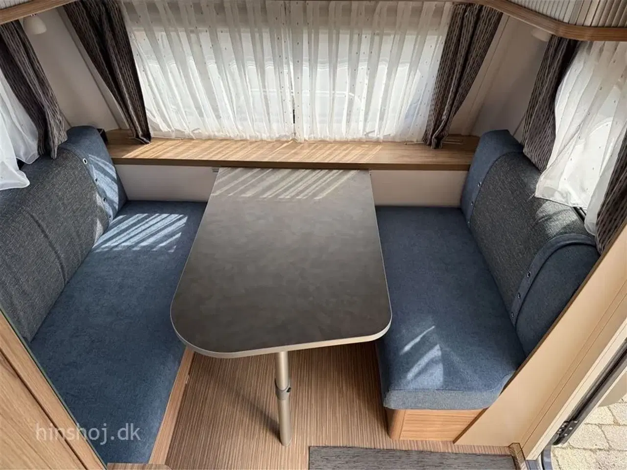 Billede 4 - 2025 - Eriba FEELING 442   Rigtig Lækker Rejsevogn med enkelsenge fra Hinshøj Caravan A/S