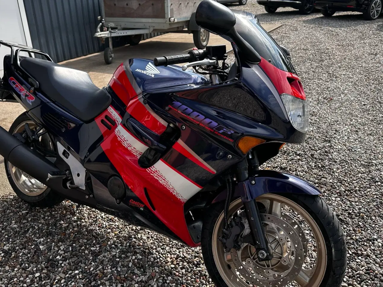 Billede 3 - HONDA CBR 1000F.