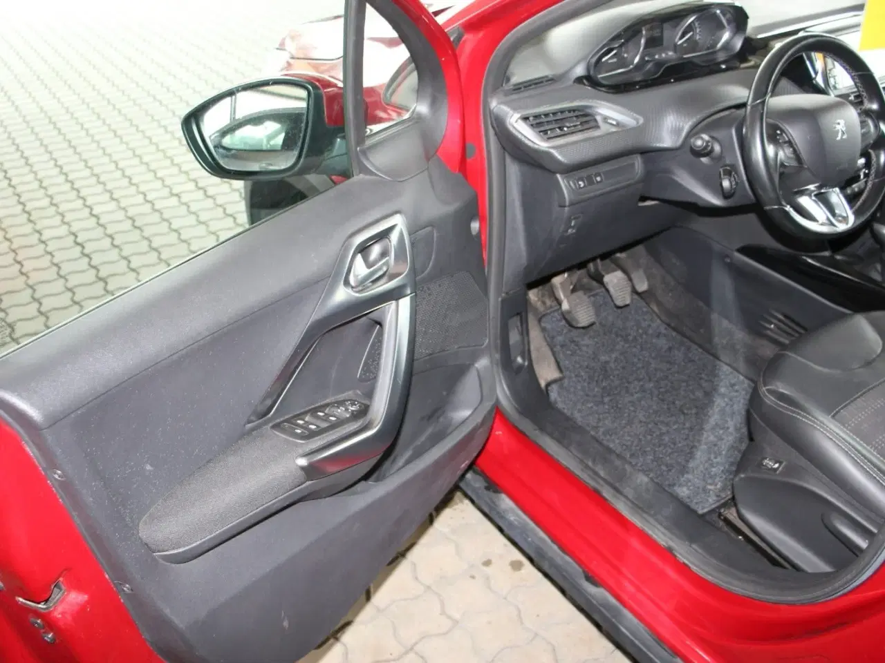 Billede 5 - Peugeot 2008 1,6 BlueHDi 100 Desire Sky
