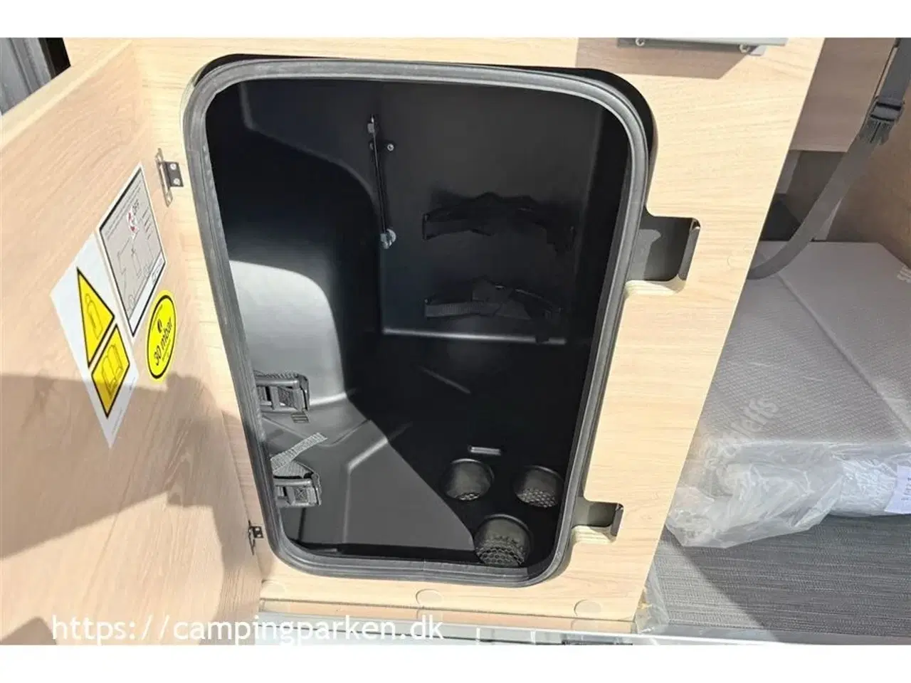 Billede 17 - 2024 - Dethleffs Globetrail CVD 600 ER Advantage   Smart Dethleffs camper van under 6 meter med enkeltsenge og automatgear
