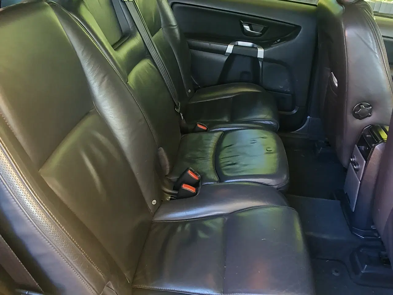 Billede 12 - Volvo XC90 2,5 D5 aut. 7-pers. Sort m. sort læder 
