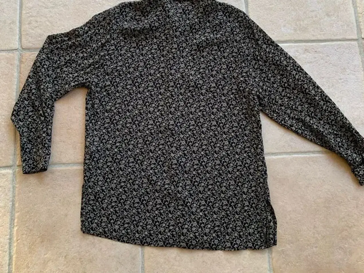 Billede 2 - CHOISE skjortebluse str. 40