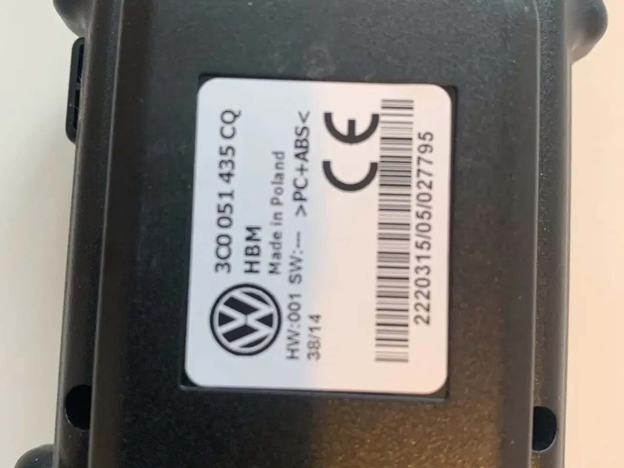 Billede 3 - iPhone 5 org. VW håndfri bilholder 