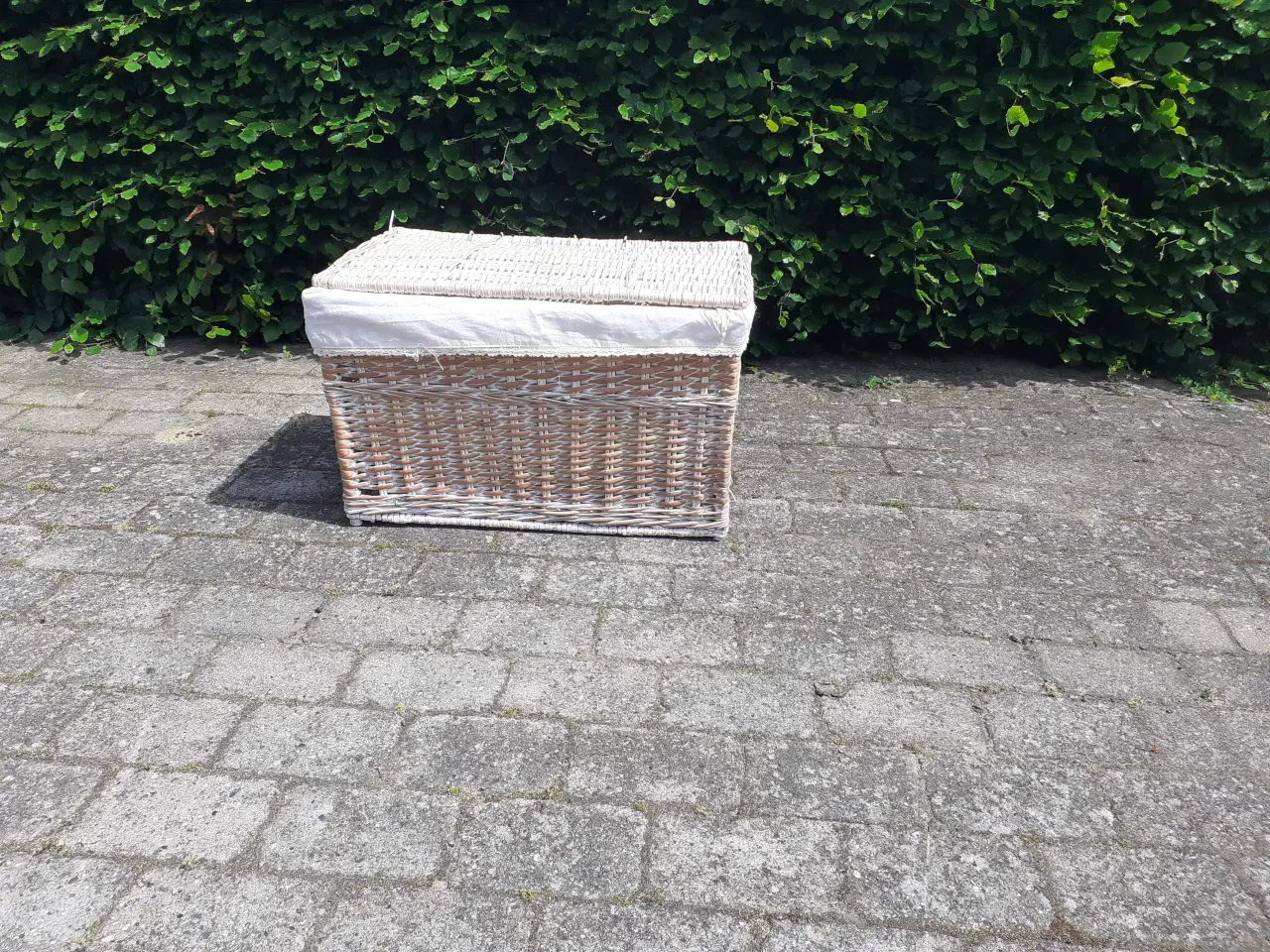 Billede 1 - Kurvemøbel til opbevaring