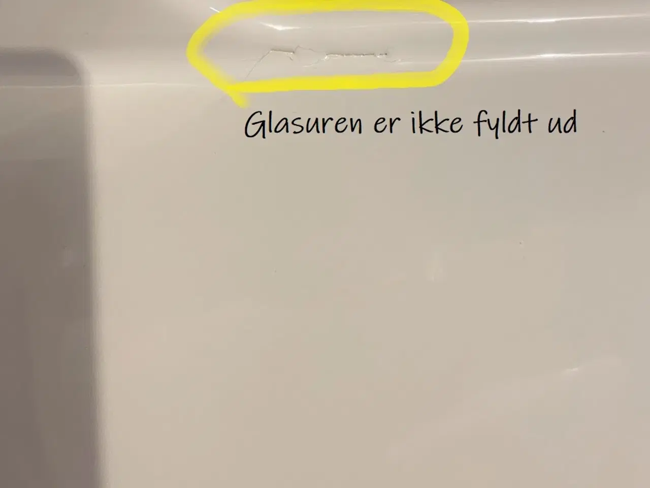 Billede 1 - Håndvaske men lille fejl i glasuren Bud ønskes