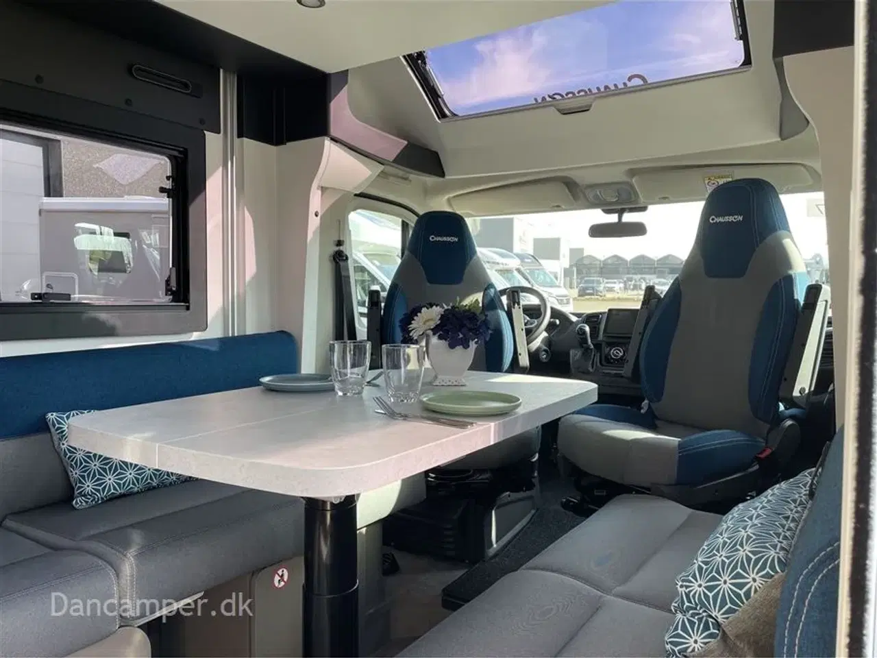Billede 16 - 2024 - Chausson X650 Exclusive line   Camper med stor Lounge og siddegruppe, 9-trins automatgear, sænkeseng, stor garage, specialfælge, Connect- og X-tilbehørspakke ,