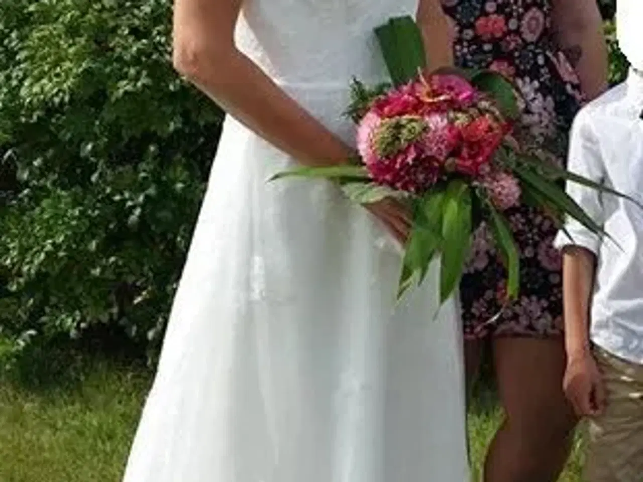 Billede 7 - Lilly Brudekjole 2017 model med jakke