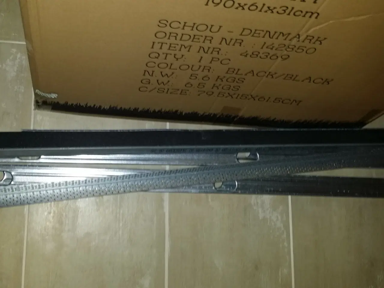 Billede 2 - 4 stk. Uskinner til skydedøre læn 2.69 cm bred 4,5
