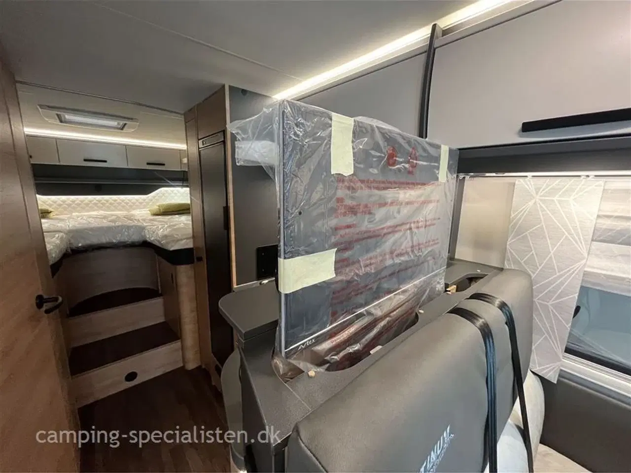 Billede 16 - 2025 - Knaus L!VE TI 700 MEG Platinum Selection   NYHED 2025! Knaus LIVE TI 700 MEG Platinum Selection - Kan ses nu hos Camping-Specialisten.dk