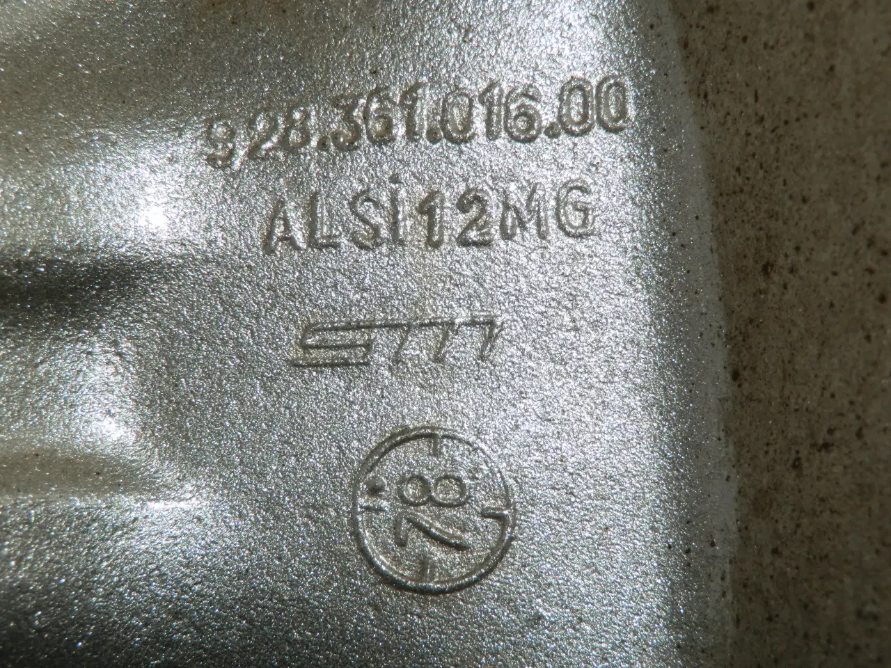 Billede 4 - Originale Porsche Phone Dial Fælg 7Jx16
