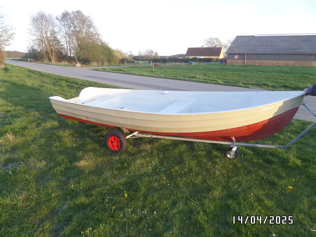 Billede 1 - Glasfiber strandjolle, sommerhusjolle.