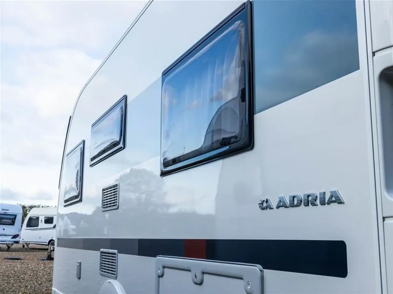 Billede 21 - 2021 - Adria Adora 472 UP   Med fuld automatisk mover og Dometic Ace Air Pro 400 lufttelt.