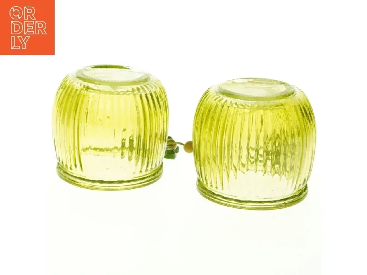 Billede 3 - Grønne glaslygteholdere med dekorative detaljer (str. H. 6,5 cm. ø. 7,5 cm)