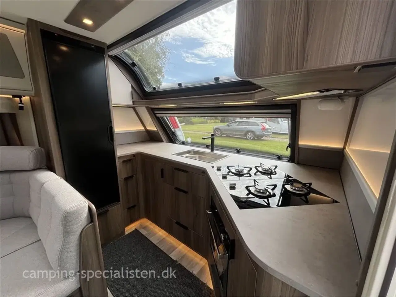 Billede 3 - 2025 - Kabe Royal 630 TDL FK KS   Kabe Royal 630 TDL FK KS 2025 kan forudbestilles hos Camping-Specialisten