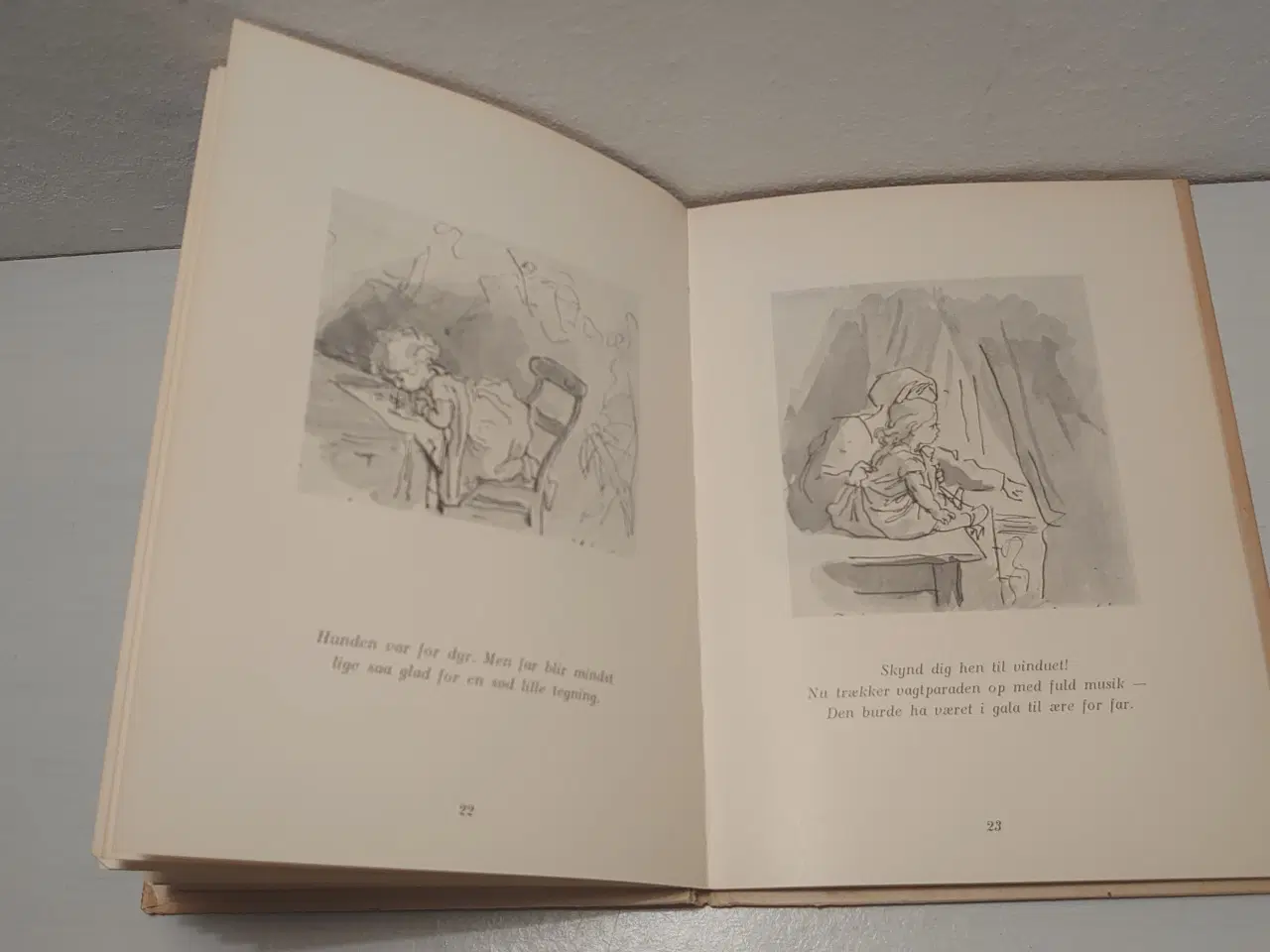 Billede 3 - Lorenz Frølich: Lille Lise, børnetegninger. 1949.