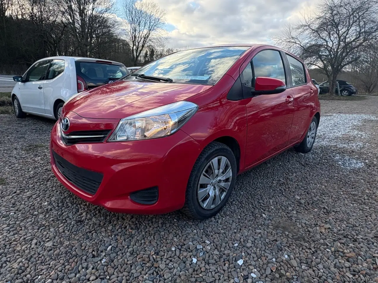 Billede 1 - Toyota Yaris 1,0 VVT-i T2 Touch
