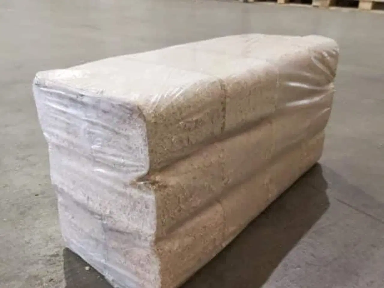 Billede 2 - Træbriketter, 960 kg