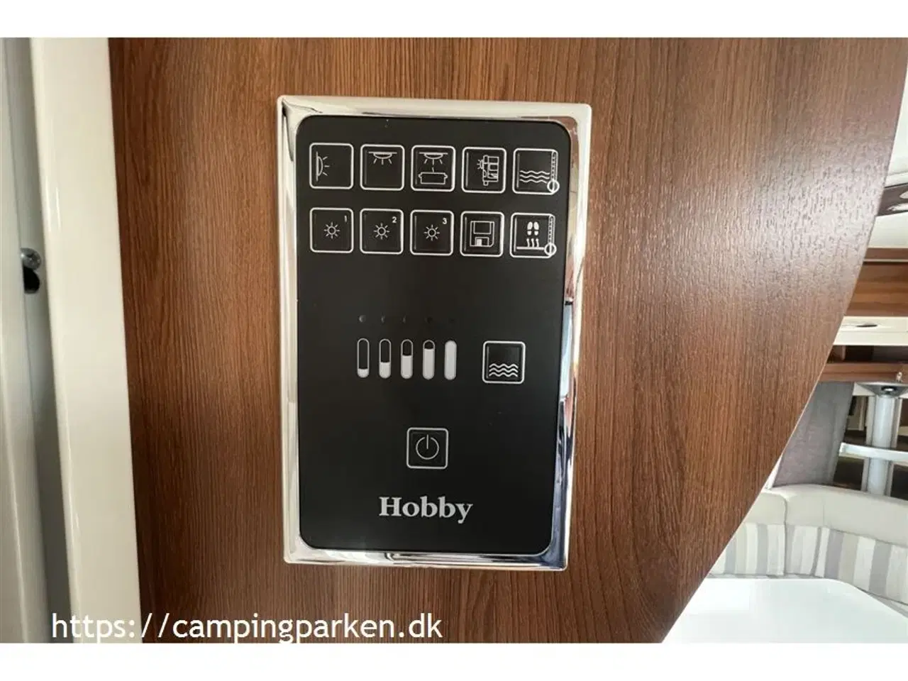 Billede 11 - 2014 - Hobby Excellent 560 CFe   Stor rundsiddegruppe og vinkelkøkken